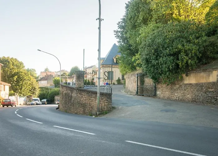 Le Nid Discret avec Balcon et parking privé gratuit