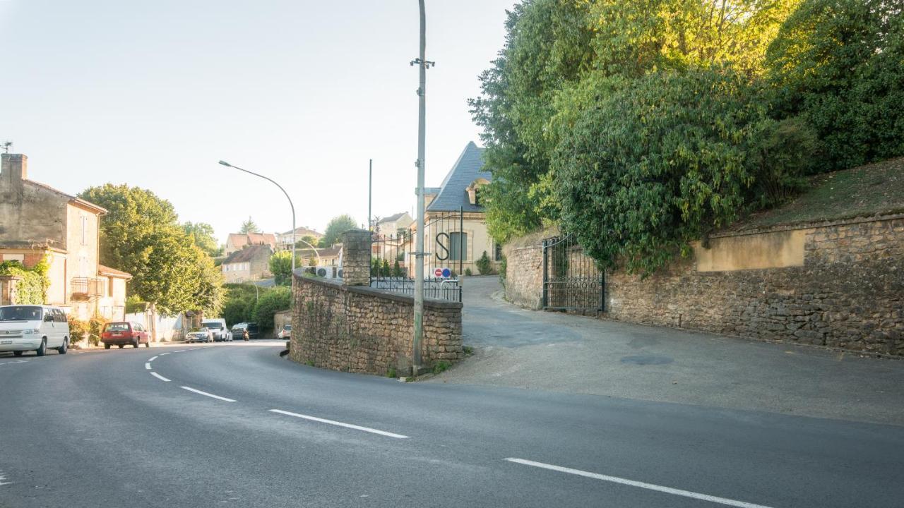 Le Nid Discret Avec Balcon Et Parking Privé Gratuit Sarlat
